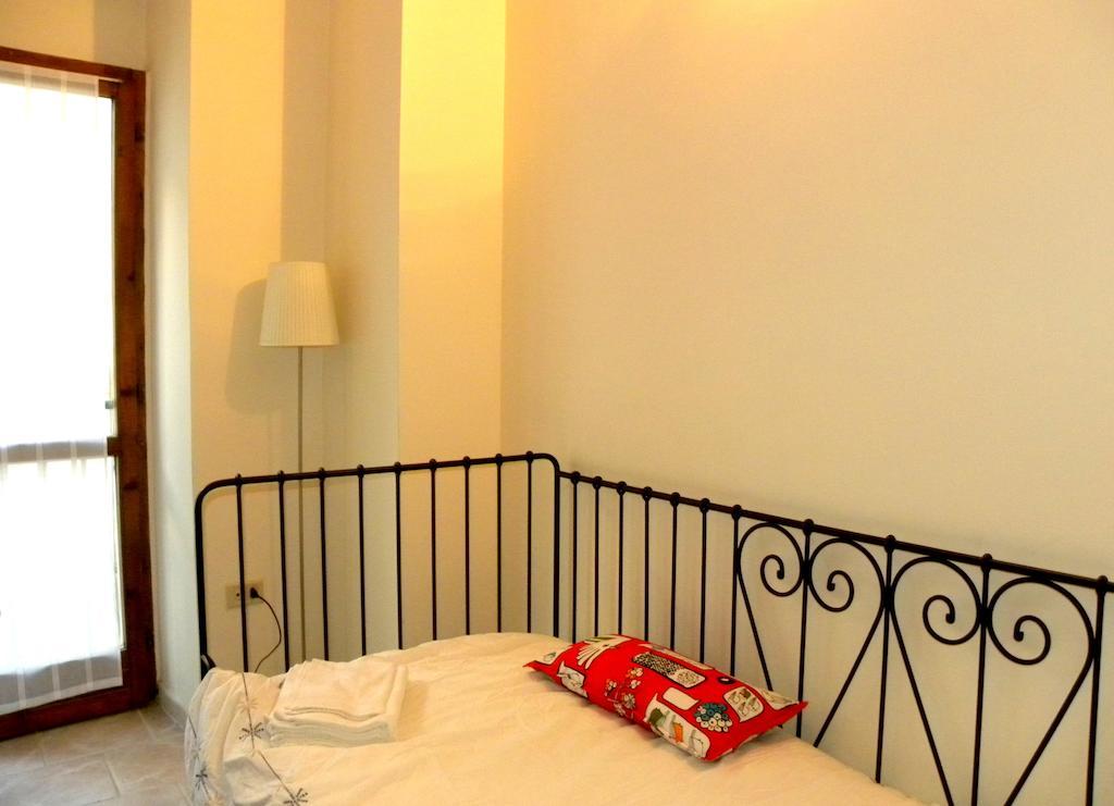 Residenza Mazzini Foligno Chambre photo